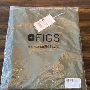 Figs Casma scrub top. Brand new and still in packaging!
